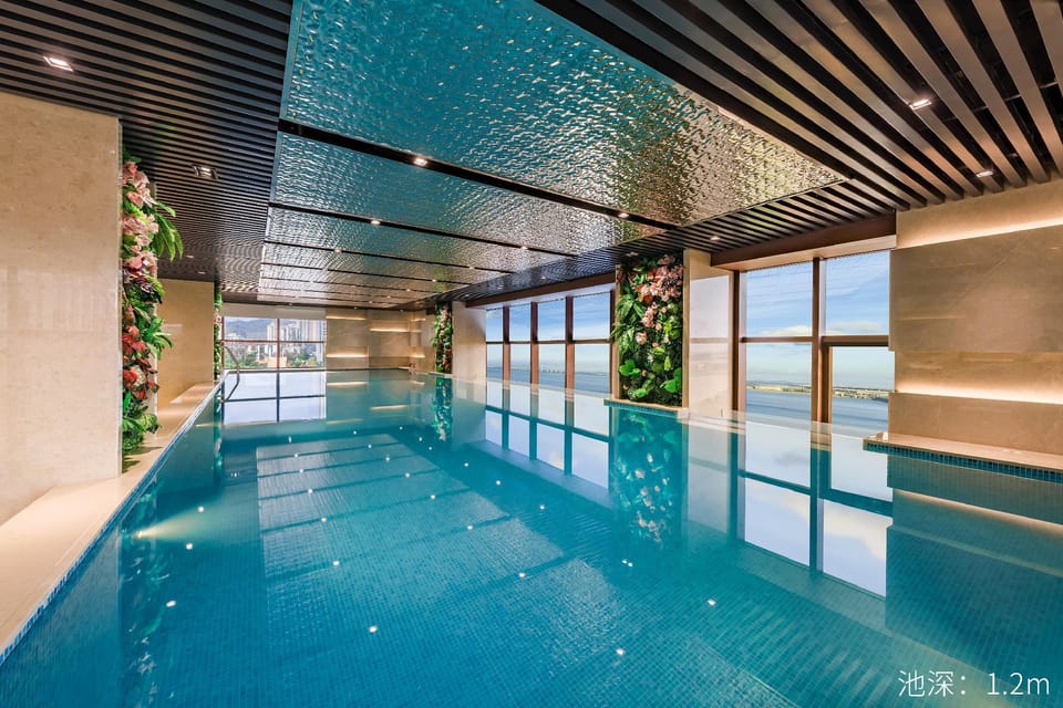 Similan Hotel Zhuhai-Gongbei Port High speed Railway Station Hotel in Guangdong