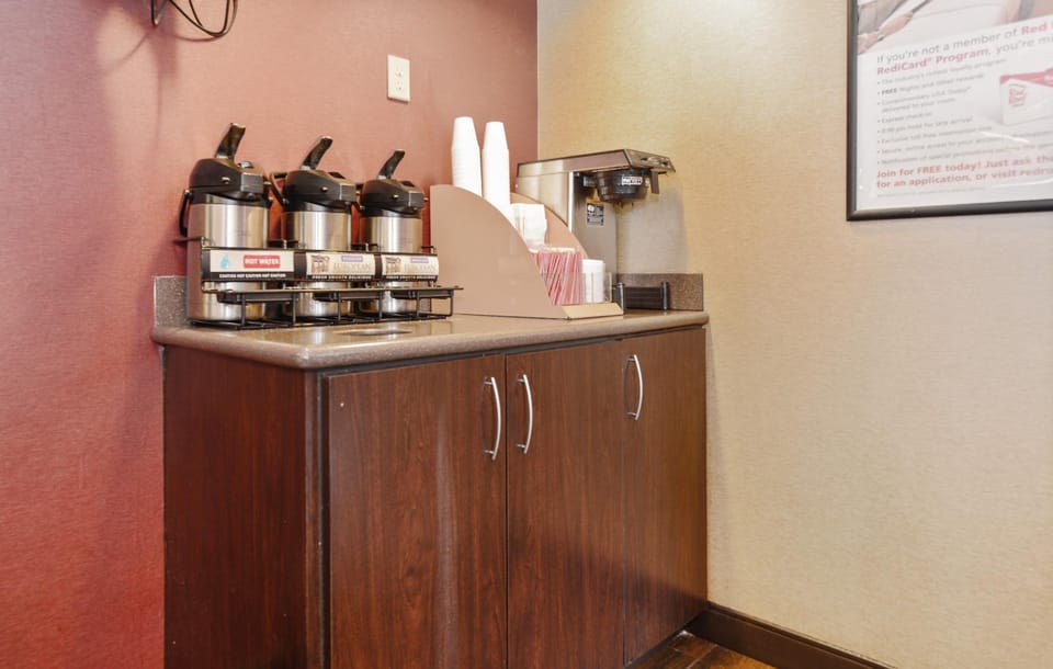 Red Roof Inn Tampa Fairgrounds – Casino Hotel in Tampa