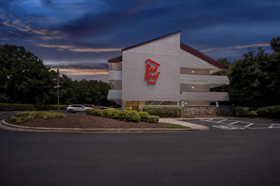 Red Roof Inn Chapel Hill - UNC Hotel in Chapel Hill