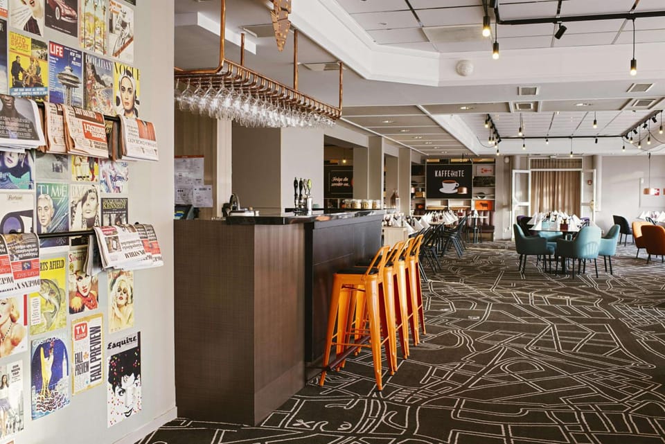 Bar/lounge