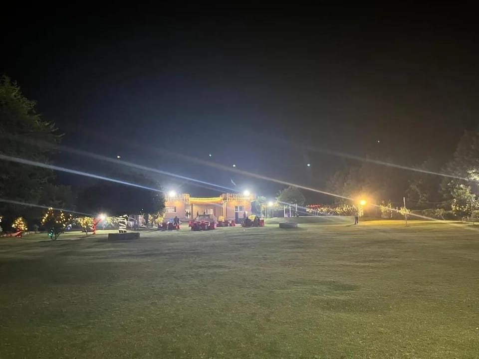 Gurugram Aravali Farmhouse Hotel in Gurugram