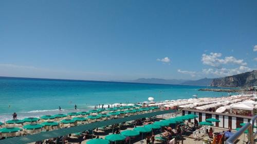 La vie est belle Hotel in Finale Ligure