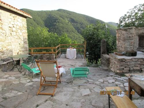 Viandanti, Artisti e Sognatori Hotel in Province of Massa and Carrara