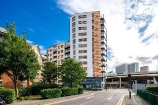 Deluxe Croydon Apartment – Ideal for NHS & Professionals Hotel in Croydon