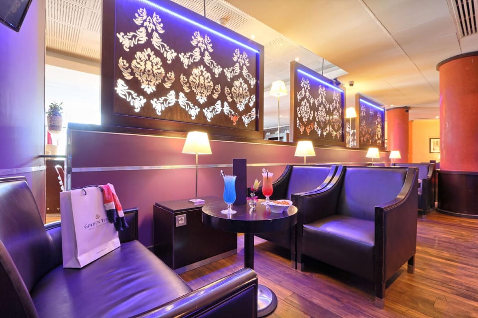 Bar/lounge