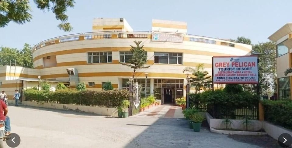 Grey Pelican Tourist Resort Hotel in Haryana