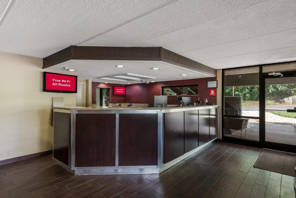 Red Roof Inn Hickory Hotel in Hickory