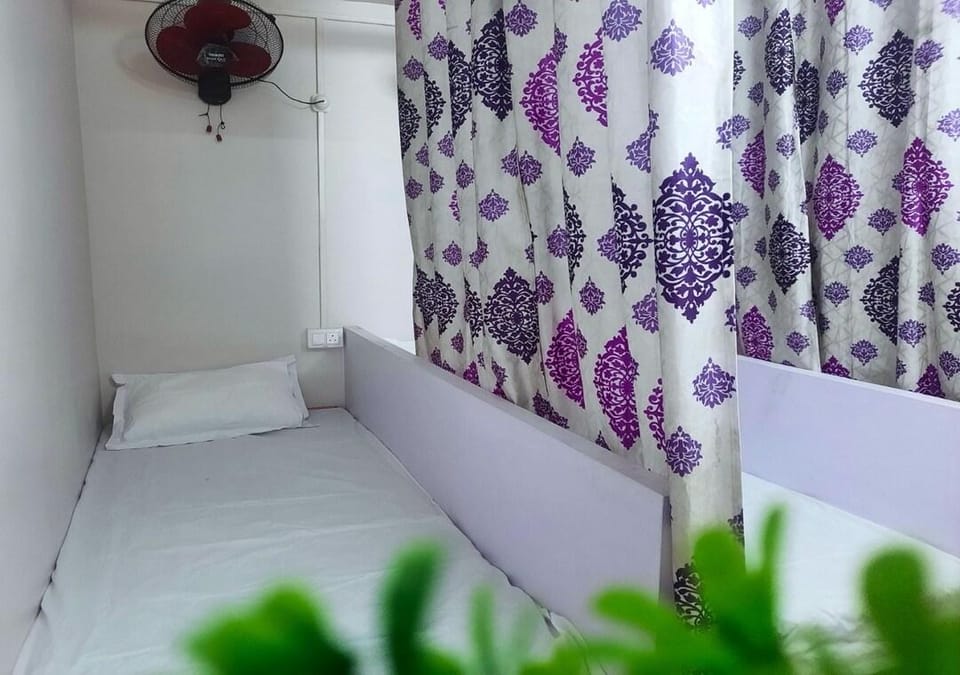 Little While Hotel in Kolkata