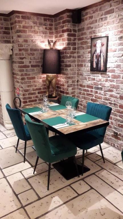 Les Remparts Hotel in Hauts-de-France