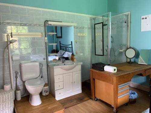 Chambre privee cote jardin Hotel in Wallonia, Belgium