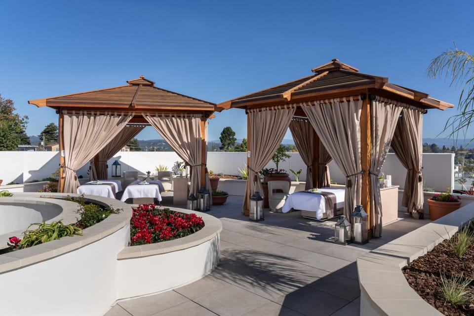 La Bahia Hotel & Spa Hotel in Santa Cruz