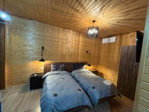 Shtegu I Gjelber -Wood Rooms Hotel in North Macedonia