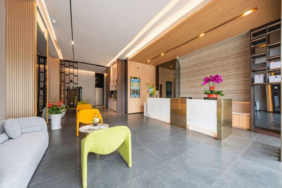 Rezen Anmei Hotel (Shenzhen Guanlan Fushikang Zhangge Science and Technology Park) Hotel in Shenzhen
