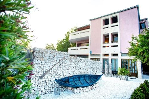 Apartments Silver Tree Hotel in Split