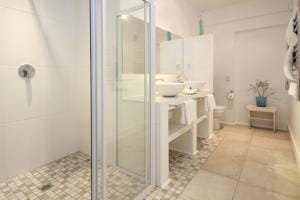 Whale Coast Ocean Villa Hotel in Hermanus