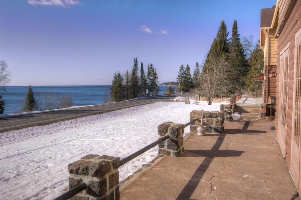 Cascade Lodge Hotel in Minnesota