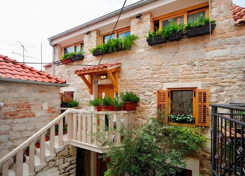 Stone House Luxury Rooms Hotel in Split