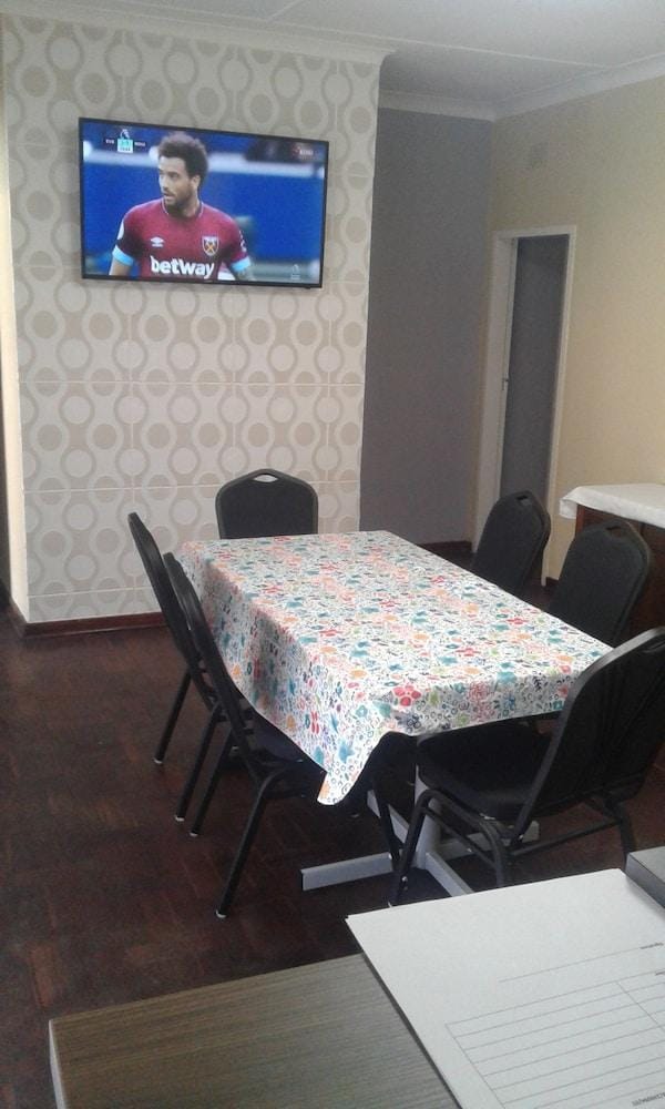 Acacia Guesthouse Hotel in Gauteng