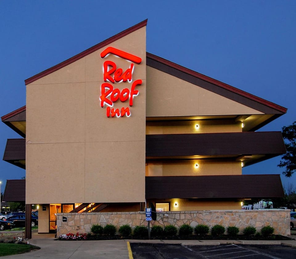 Red Roof Inn Toledo - University Hotel in Toledo