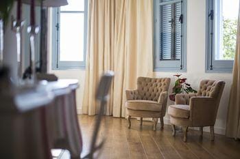 Operetta House Hotel in Larnaca