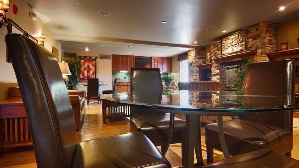 Larkspur Landing Sacramento - An All-Suite Hotel Hotel in Arden-Arcade