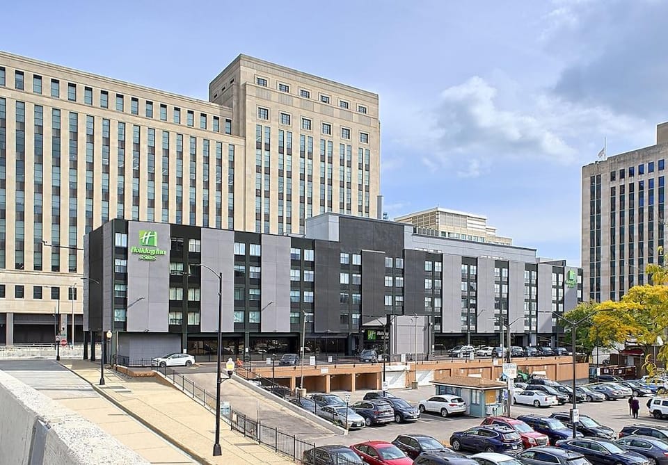 Holiday Inn & Suites Chicago - Downtown, an IHG Hotel Hotel in South Loop