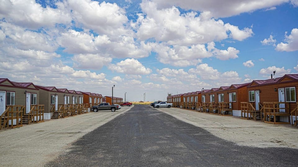 Custom Touch Village - Midland Hotel in Texas