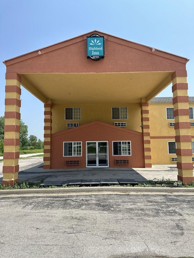 Highland Inn Peculiar Hotel in Missouri