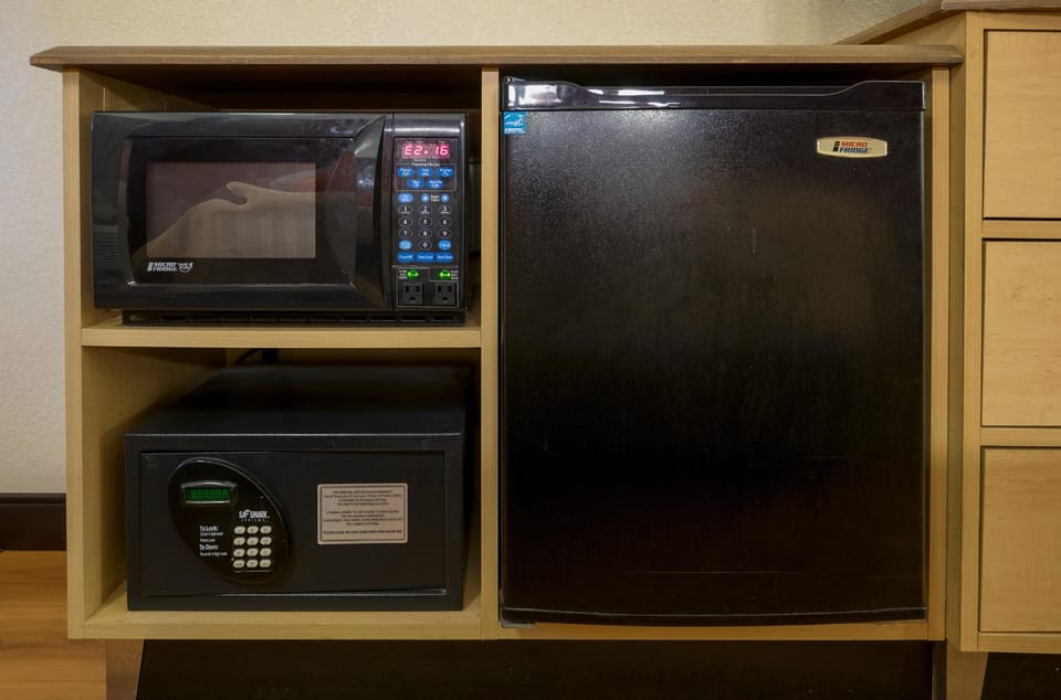 Amenity (Guest room)