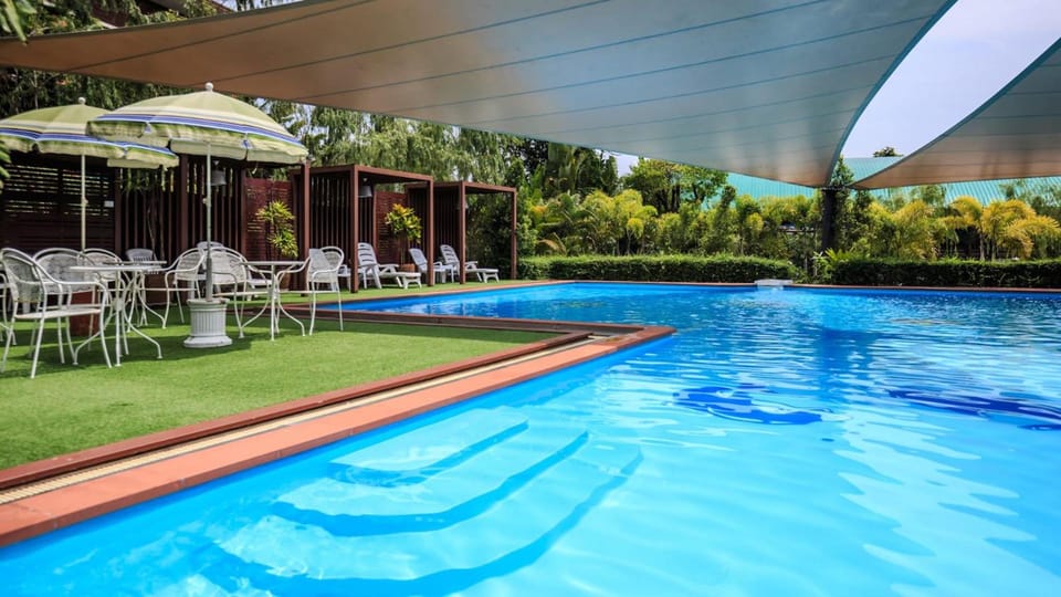 Kwan Ruen Park Hotel in Laos