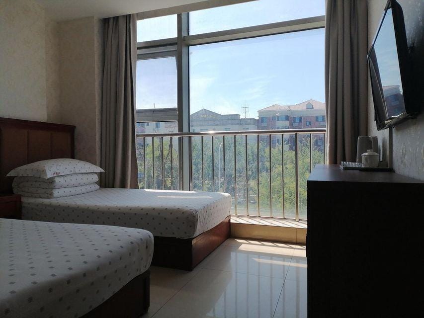 Honeybee Inn Hotel in Beijing