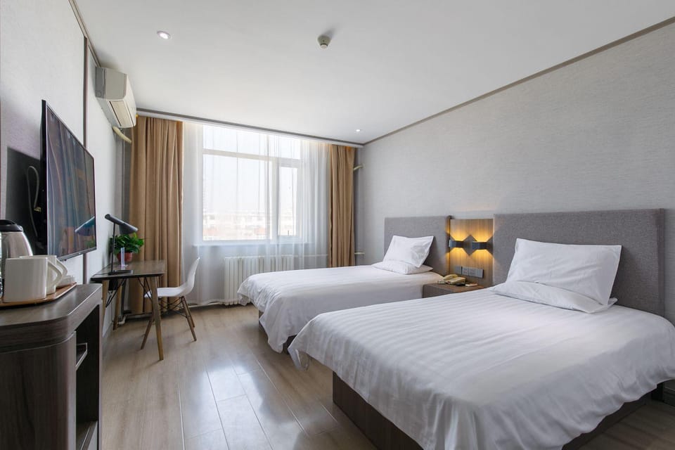 Hanting Express (Dezhou Xinhu Park) Hotel in Shandong