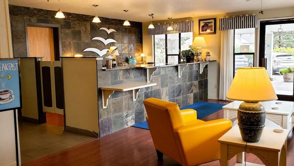 Seabird Lodge Hotel in Fort Bragg