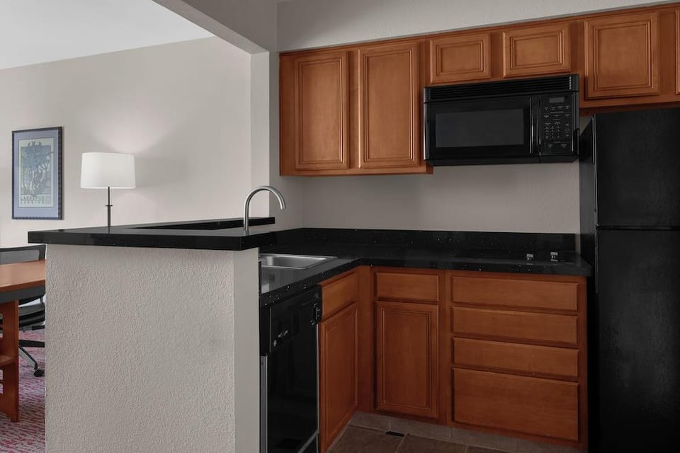 Larkspur Landing Roseville - An All-Suite Hotel Hotel in Roseville