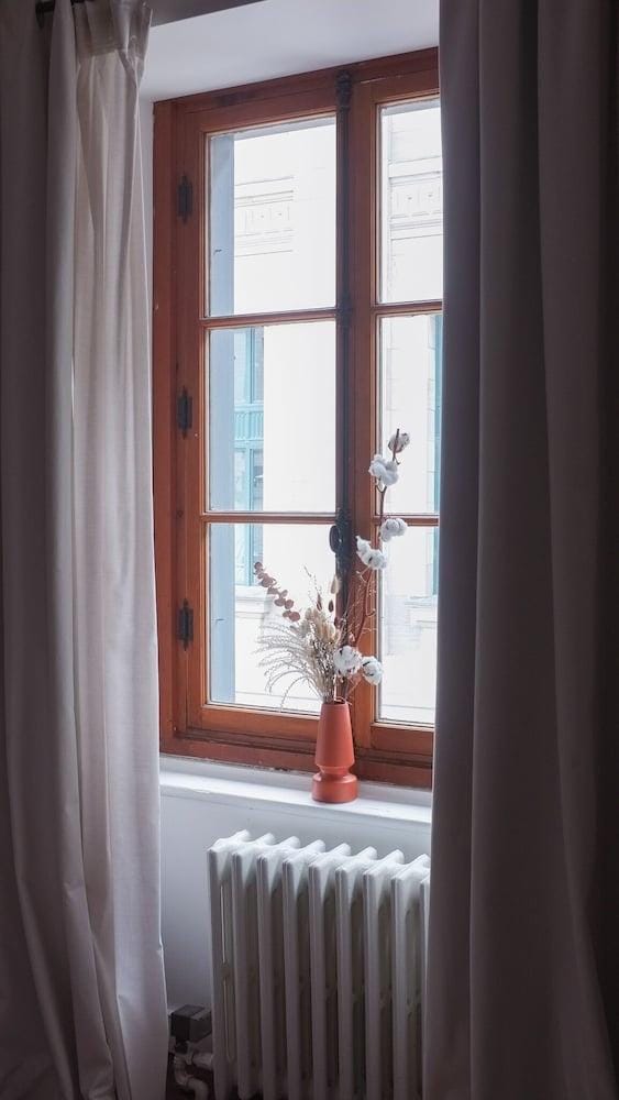 Maison Saint-Vincent Hotel in Montreal