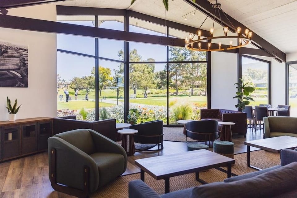 Lakehouse Hotel and Resort Hotel in Lake San Marcos
