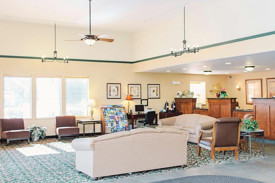 GuestHouse Bellingham Hotel in Bellingham