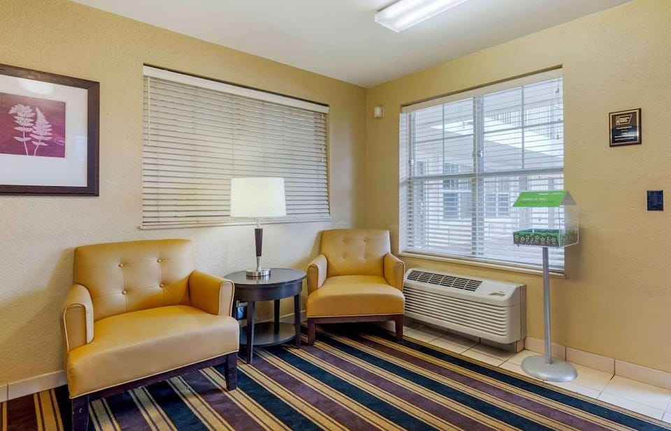Extended Stay America Suites Ft Lauderdale Cyp Crk Andrews A Hotel in Oakland Park