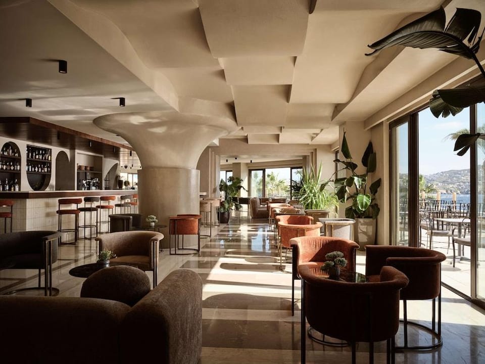 Sea Side Resort & Spa Hotel in Crete Region