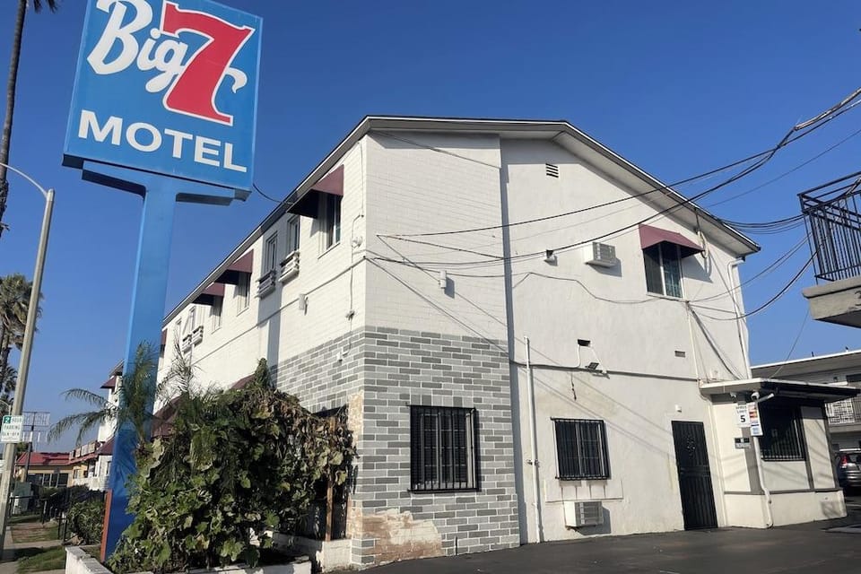 Big 7 Motel Hotel in National City