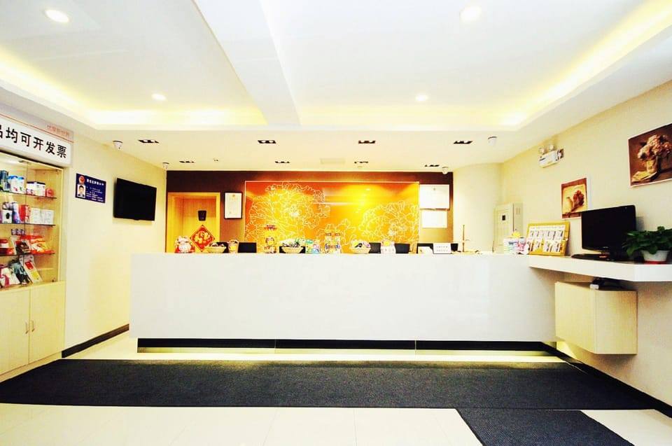 7 Days Premium (Shenyang Maluwan Store) Hotel in Liaoning