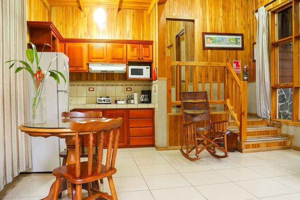 Los Pinos Cabanas y Jardines Hotel in Monteverde