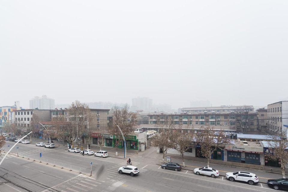Xinglong Hot Spring Mansion Hotel in Shaanxi