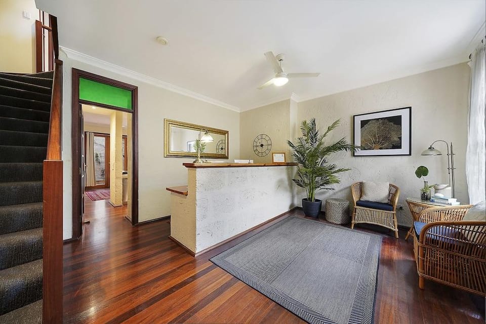Port Mill Bed And Breakfast Hotel in Perth