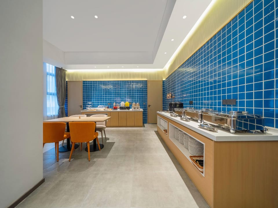Jinjiang Inn (Yuxian Mingducheng Branch) Hotel in Zhejiang