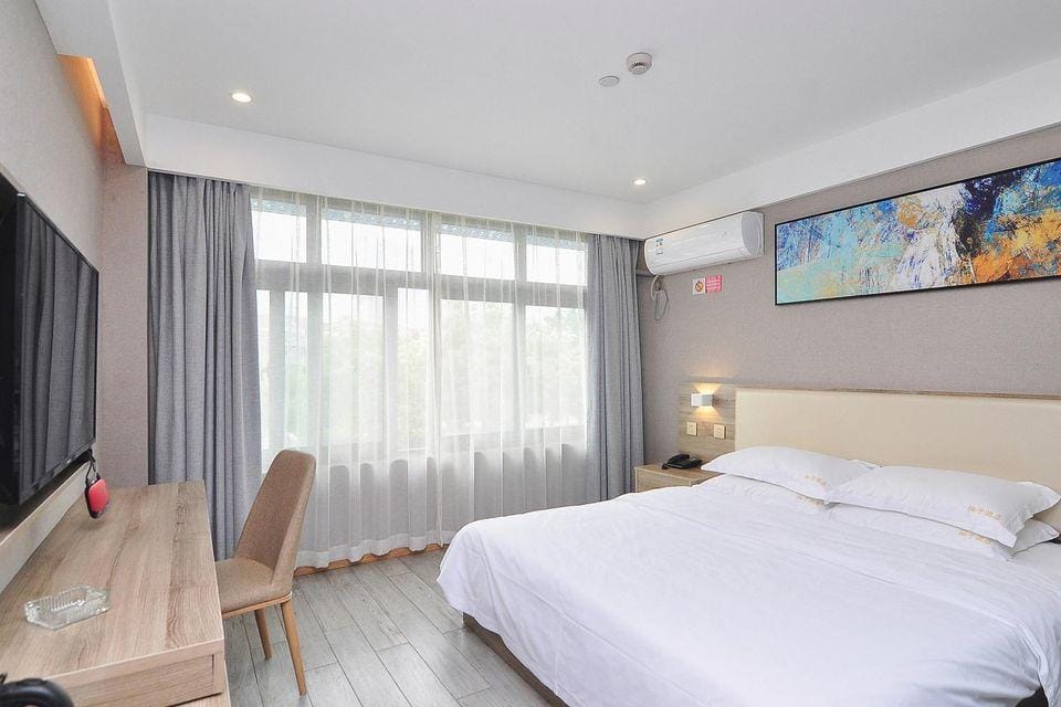 Zizi Creative Hotel (Hangzhou Xiasha Yintai Branch Hotel in Hangzhou