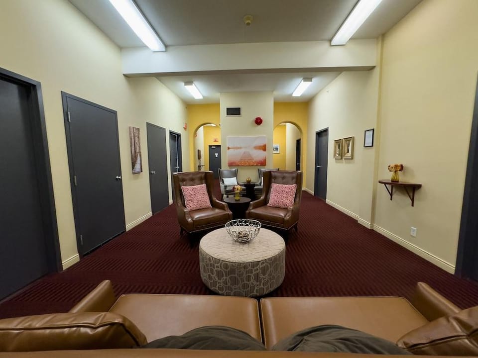 Met Hotel Hotel in New Westminster
