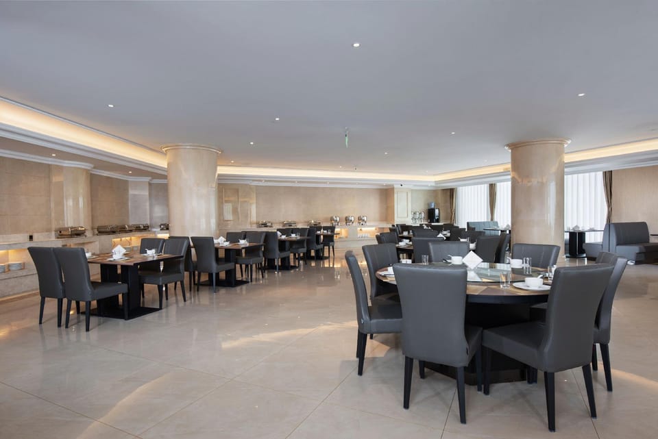 VIENNA INTERNATIONAL HOTEL Hotel in China