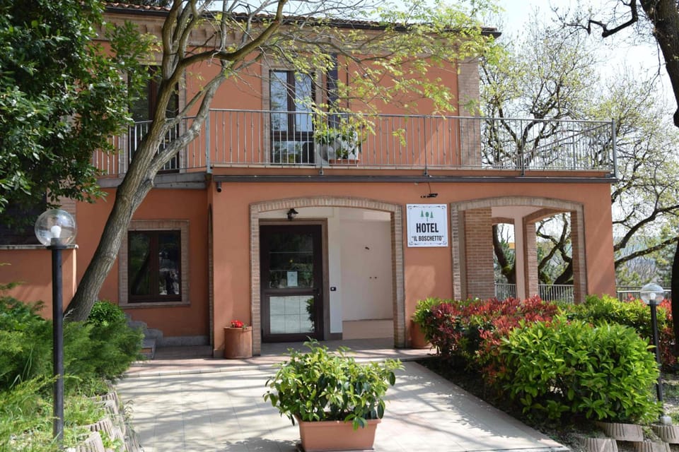 Hotel Il boschetto Hotel in Marche