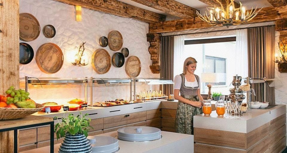 Victor's Seehotel Weingartner Hotel in Nohfelden